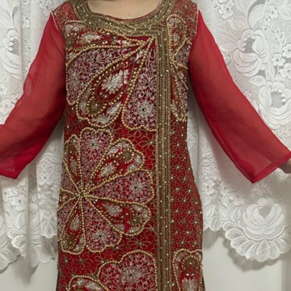 Pakistani/Indian Outfit - Picture 1 of 6